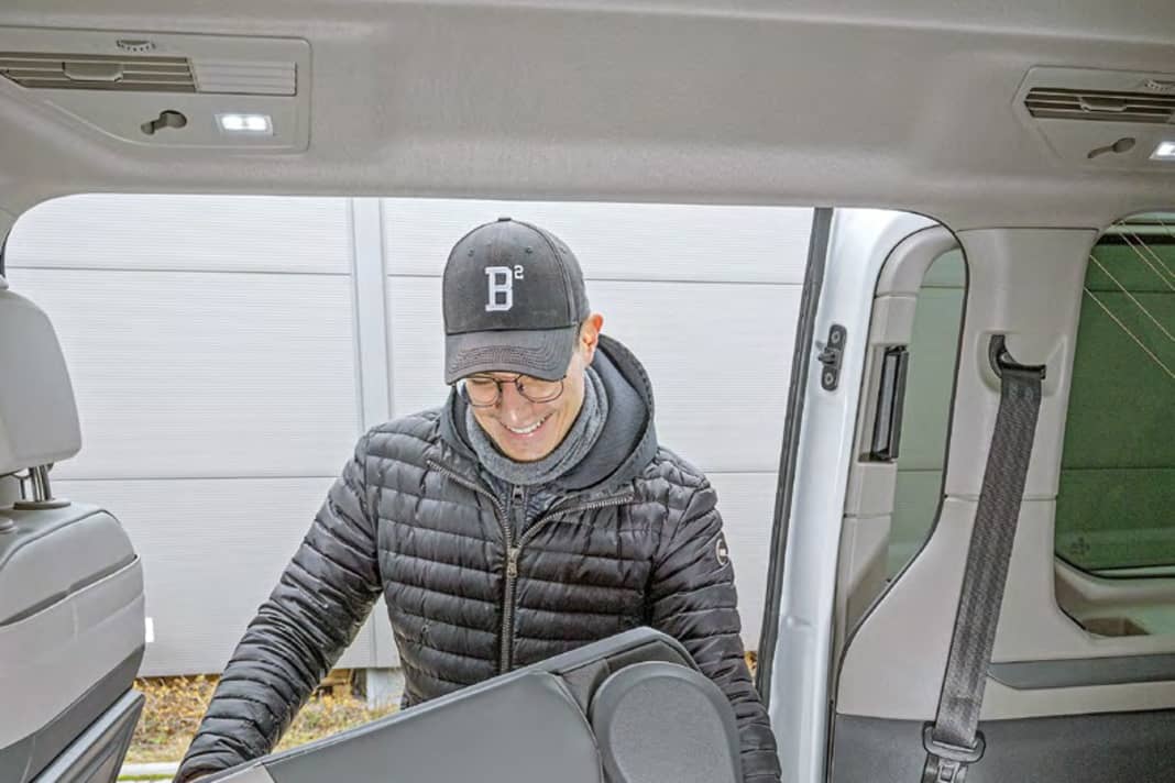 23 bis 29 Kilo wiegen die Fondsitze – damit sind sie im Vergleich zum Vorgänger fast schon spielerisch händelbar