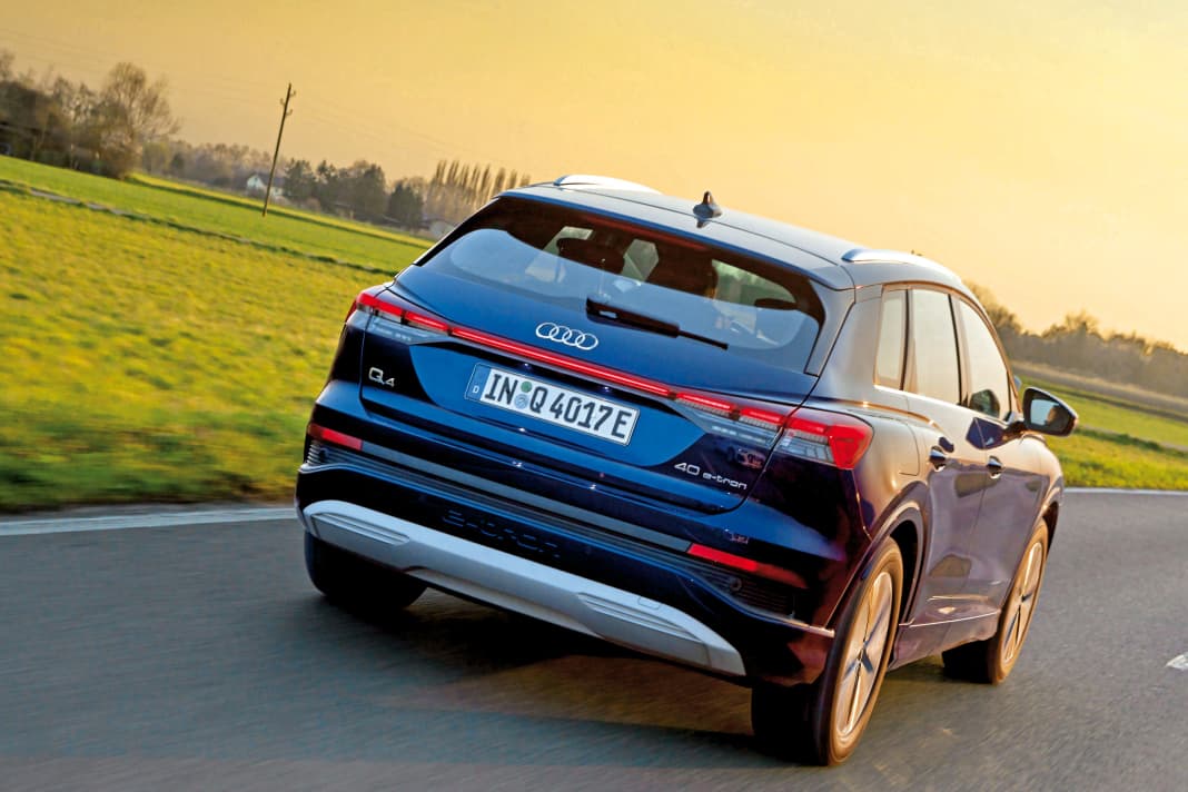 Kein Heckmeck: Trotz Hinterradantrieb serviert der Audi Q4 40 E-Tron ein narrensicheres Fahrverhalten mit toller Lenkansprache. Die stärkeren Q4 45 und 50 E-Tron kommen mit Quattro-Allradantrieb