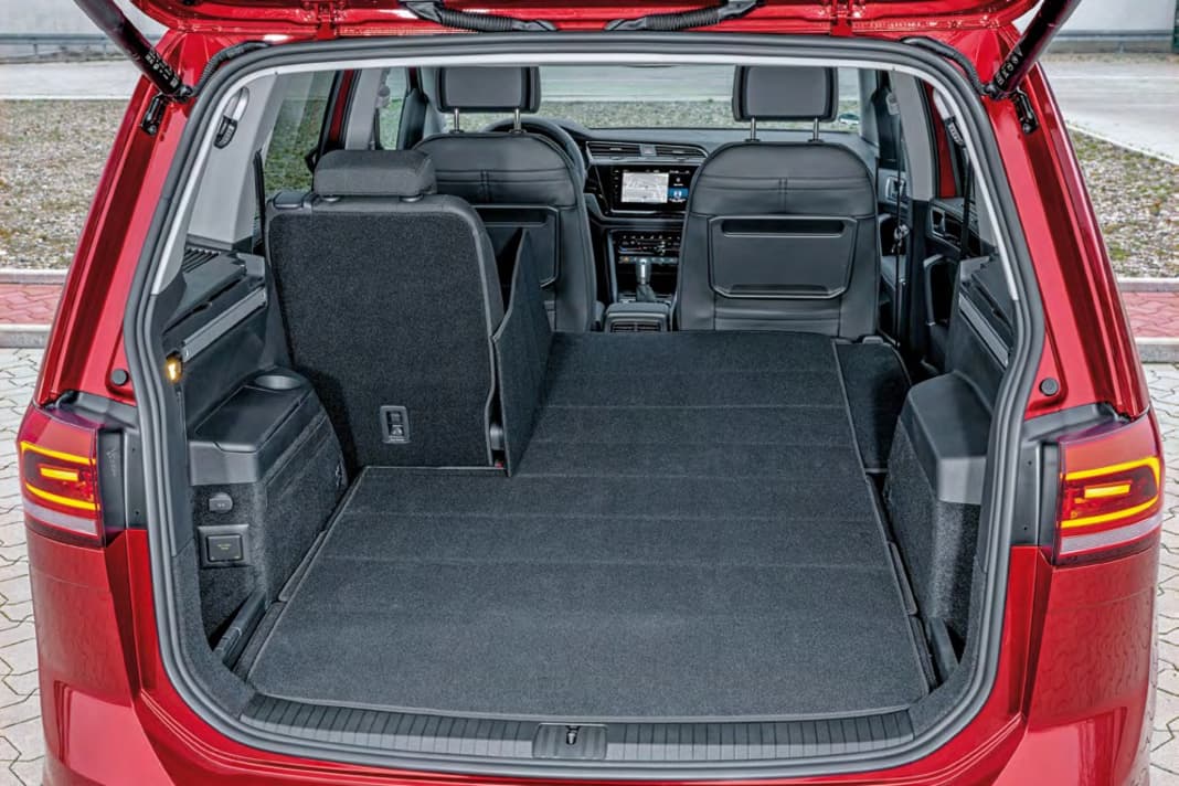 Touran-Tugenden: Viel Platz und Flexibilität. Der Kofferraum fasst als Fünfsitzer bis zu 1.980 Liter