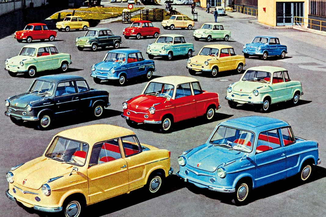 Zeitgenössisches Werbeplakat mit Prinz-Iund den besser ausgestatteten Prinz-II-Modellen, die man anhand der Chromschwingen an der Front erkennt