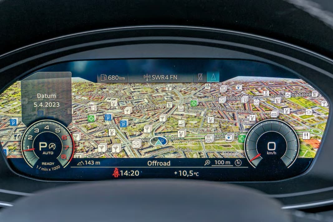 Man kann sich die Navigation auch ins Fahrerdisplay, hier Virtual Cockpit Plus, einspiegeln lassen