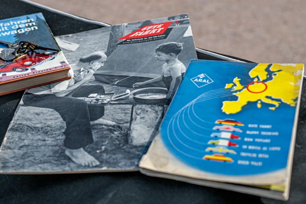 Gute Fahrt! „Die Zeitschrift für den VW-Fahrer“ vom August 1957 darf natürlich nicht fehlen in einem Klassiker!