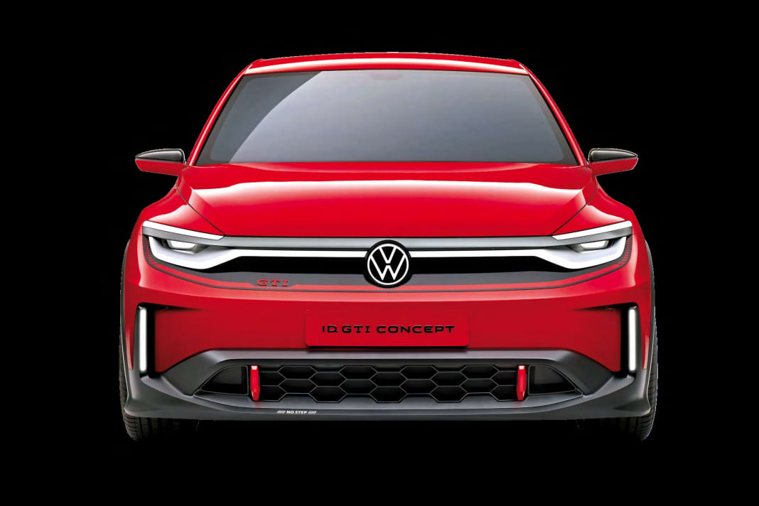 Breites Grinsen mit durchgehendem LED-Leuchtenband. Zusätzlich gibt es senkrechte LED-Tagfahrleuchten im Stoßfänger. Auch das VW-Signet wird weiß illuminiert