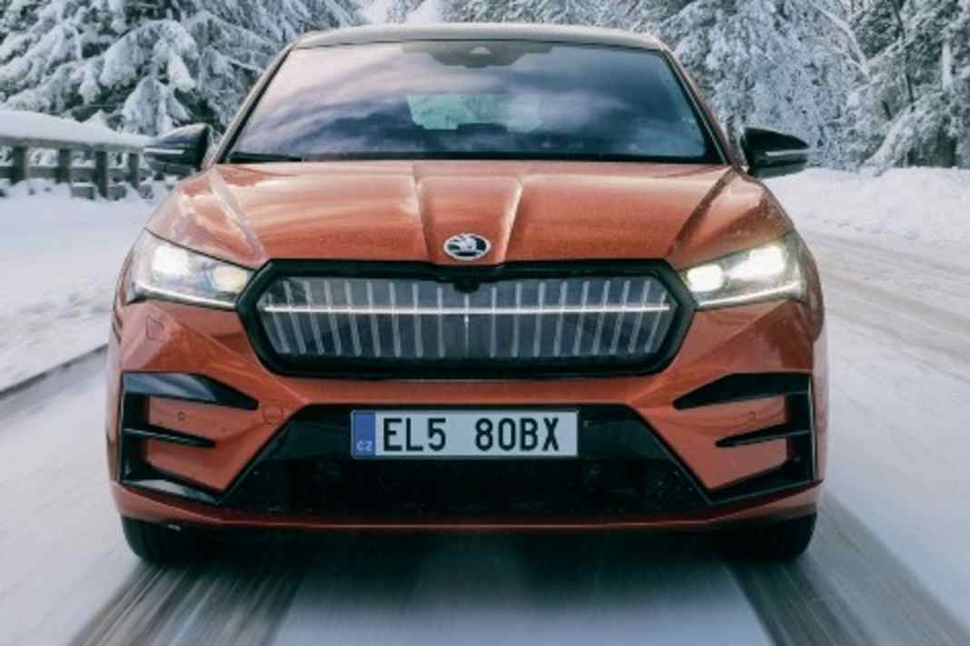 Durch die eisigen Temparaturen im Winter können E-Auto-Batterien bis zu 30 Prozent ihrer Reichweite einbüßen