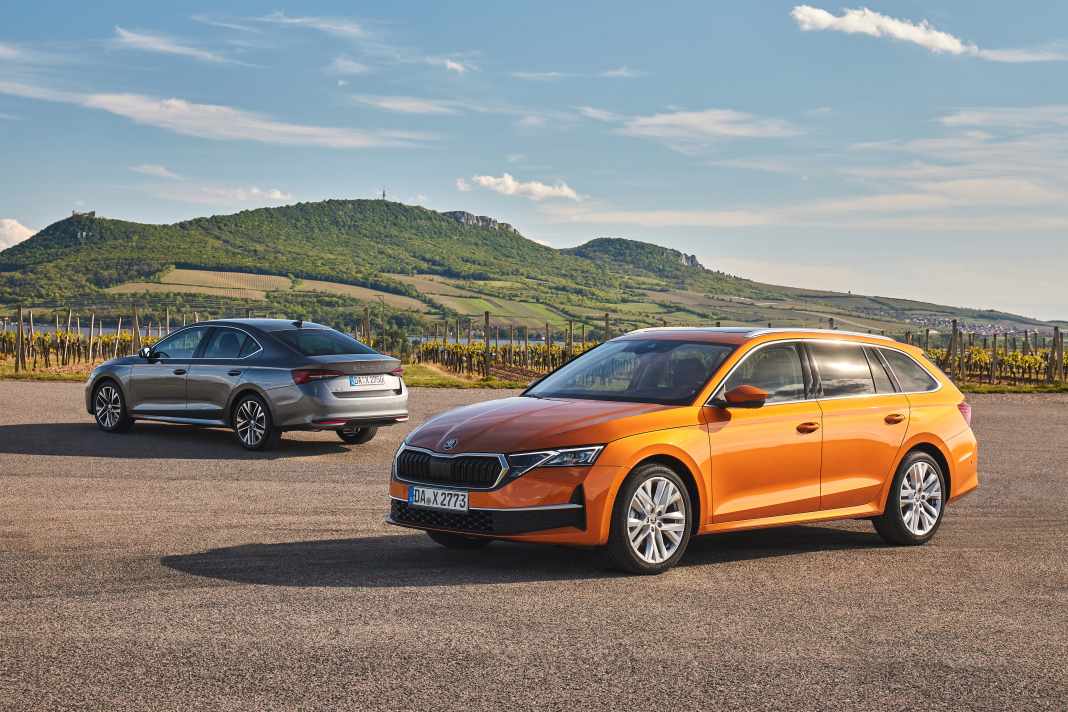 Der Škoda Octavia ist als Limousine und Combi verfügbar und wurde in der Leserwahl ‚Best Cars' zum 13. Mal in Folge zum Importsieger in der ‚Kompaktklasse' gewählt.
