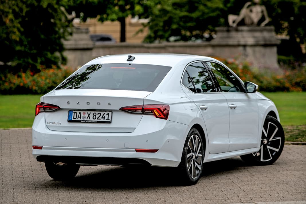 Das Fließheck verleiht der Limousine eine überaus sportlich und elegante Form