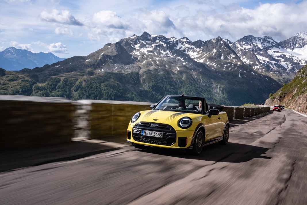 MINI John Cooper Works Cabrio
