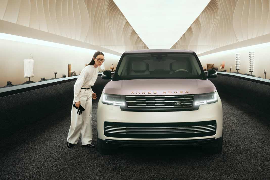 Range Rover präsentiert Traces auf Milan Design Week