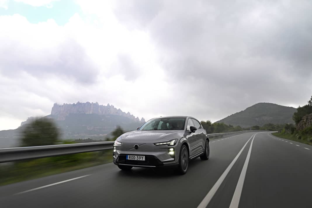 Volvo EX60 gewinnt Red Dot Award für Produktdesign 2026