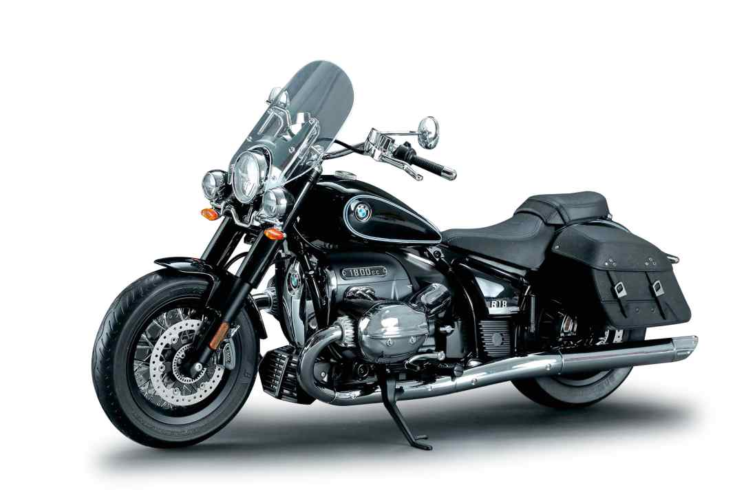 BMW R 18 Classic (painted) von Meng in 1:9