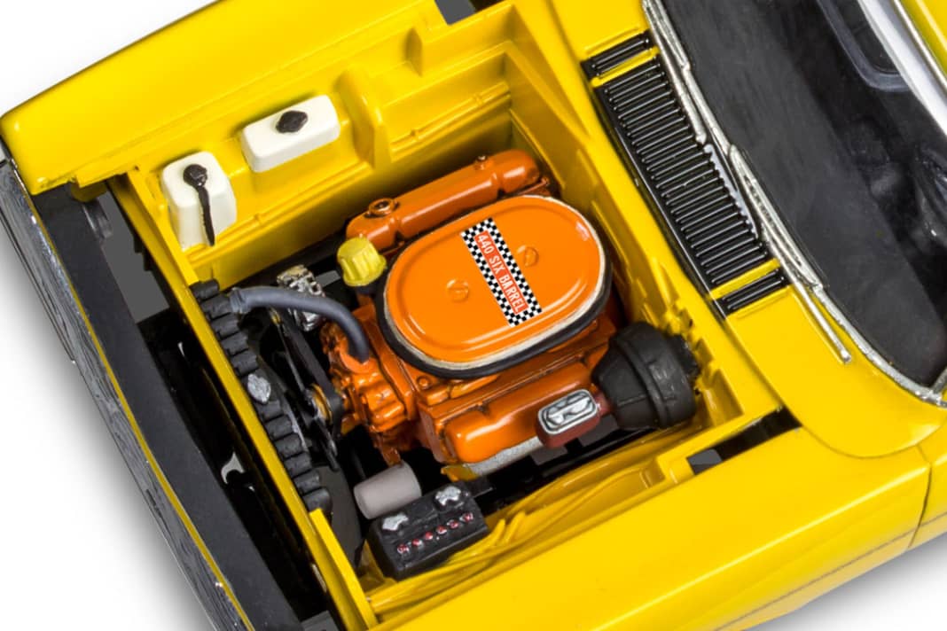 Der V8-Motor ist das Filetstück dieses Bausatzes in 1:24 aus Bünde