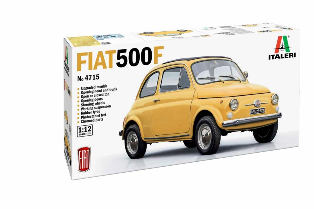 Auf dem Karton ist es in dicken Buchstaben auf Englisch zu lesen: Der Italeri-Kit des Fiat 500 geizt nicht mit Details, hat bewegliche Türen und Hauben ] Foto: Werk