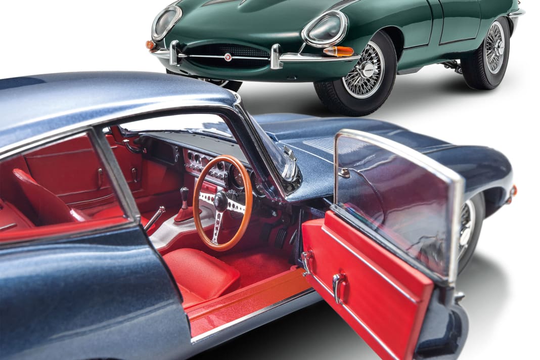 In drei unterschiedlichen Lackierungen bringt Kyosho aus Japan den Jaguar E-Type Serie I als Coupé im Maßstab 1:18