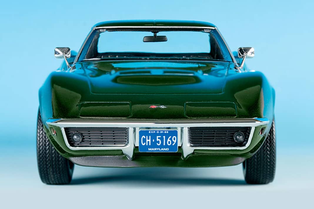 Was für ein Grün: Fathomgreen heißt die Farbe, in der Norev sein Coupé zur Corvette von 1969 lackiert hat