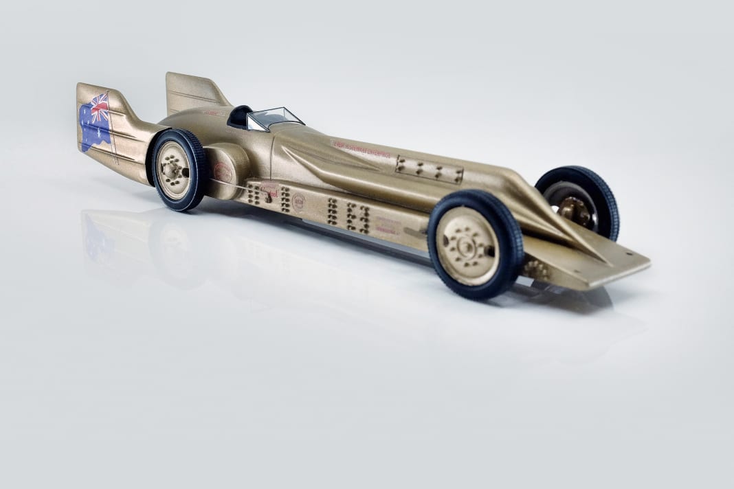 Vom Fred H. Stewart Enterprise baut Arie Bras von AB Models zwei Versionen mit unterschiedlicher Nase in 1:43 nach