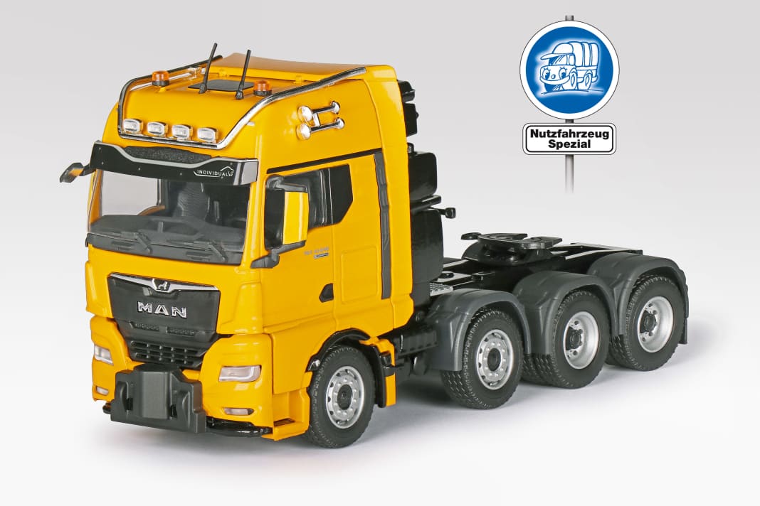 Der narzissengelbe TGX GX 41.640 „Individual Lion S“, den Conrad für MAN baut, pflegt einen Respekt einflößenden Auftritt