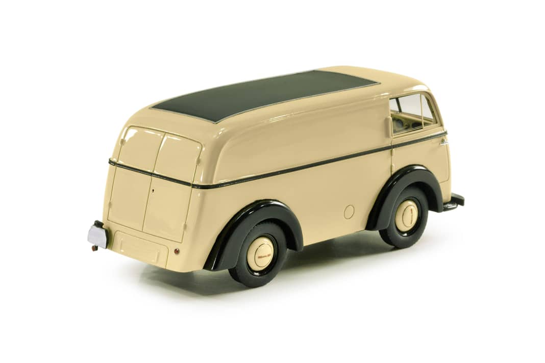 Obwohl der historische Opel-Transporter der Kastenform frönt, hat er auch einen Hauch von Stromlinie ins Lastenheft geschrieben bekommen