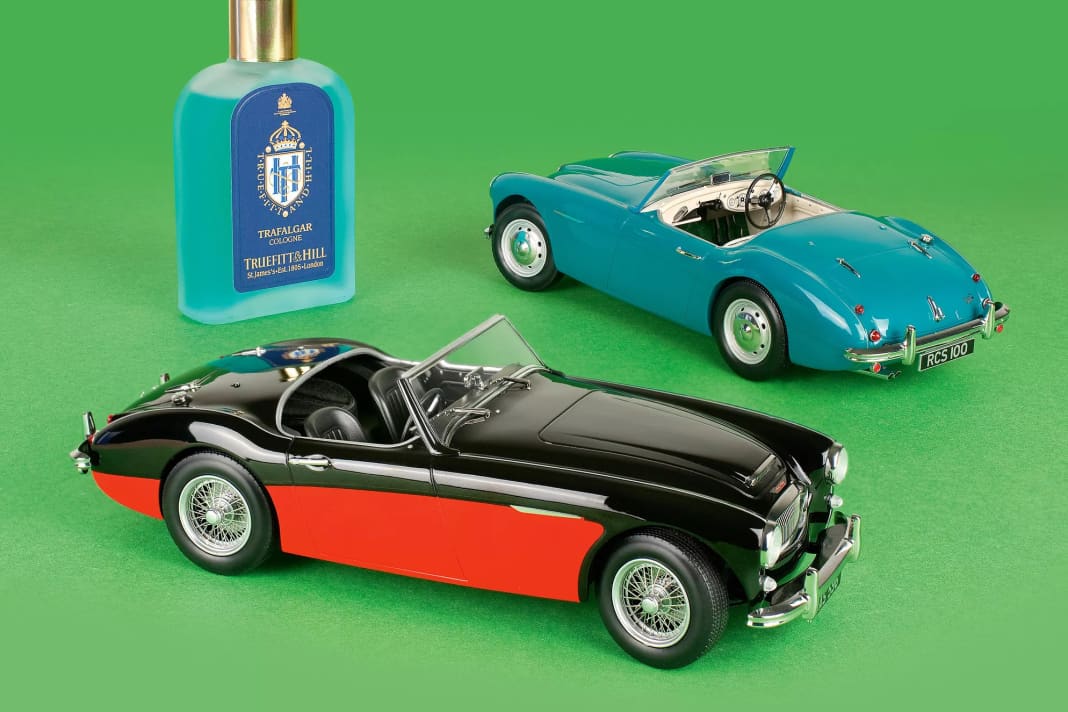 Vom Austin-Healey 3000 baut Norev den Mk I und den Mk II in der zweisitzigen Version mit geschlossener Die-Cast-Karosserie