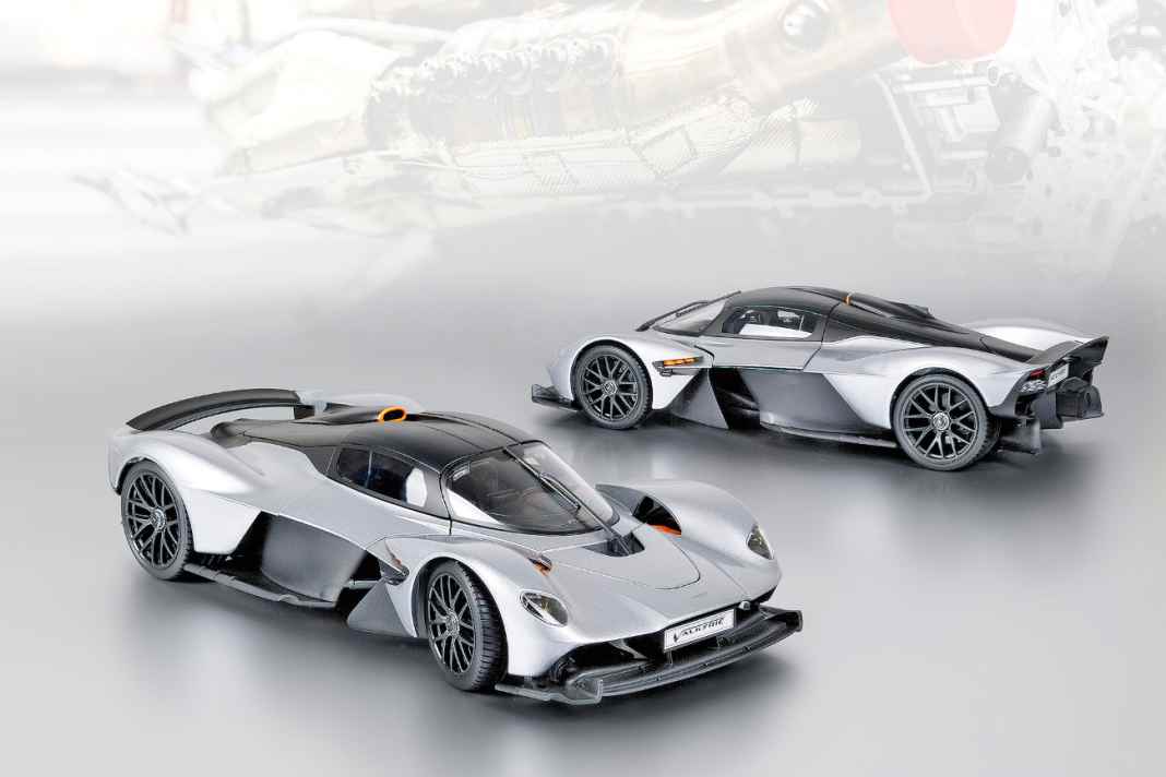 Satte 1155 PS haben beim Aston Martin Valkyrie leichtes Spiel mit nur 1435 Kilogramm Gewicht. Maisto/Bauers 1:18er wirkt so spektakulär wie das Original
