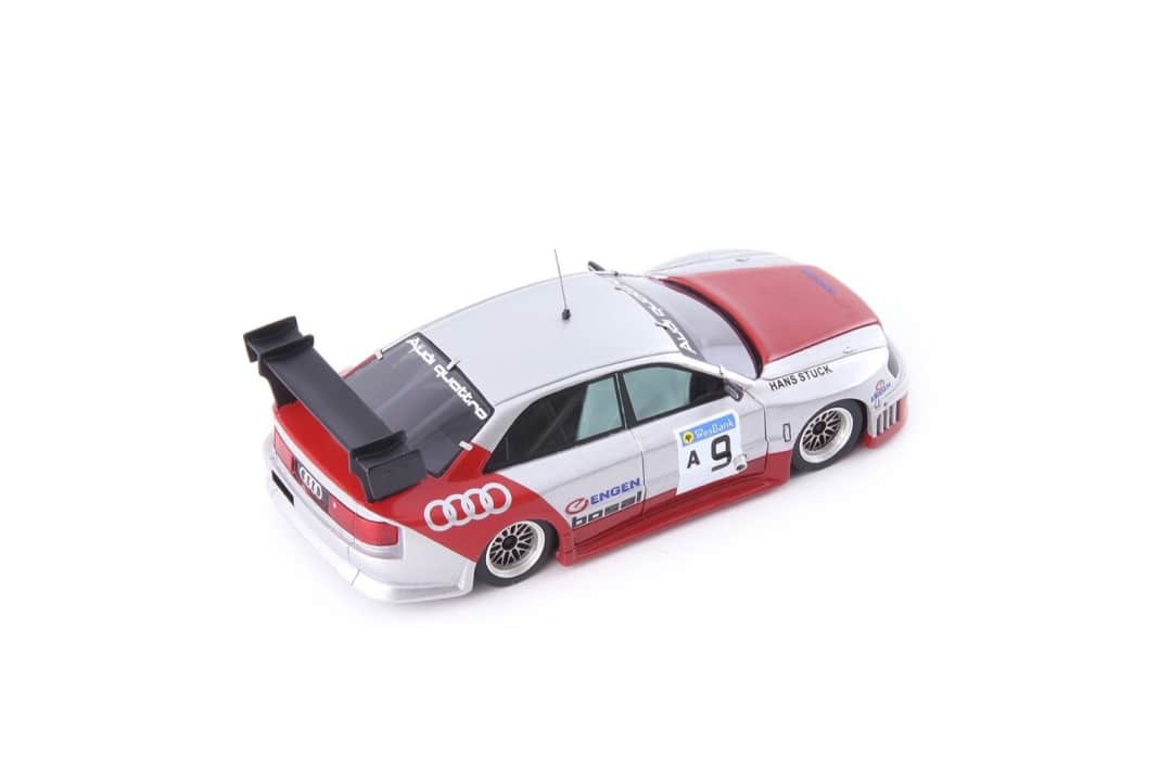 Hier ist die Startnummer 9 aus der Saison 1992 zu sehen, die im Audi-Motorsport-Design dekoriert war ] Foto: Avenue43