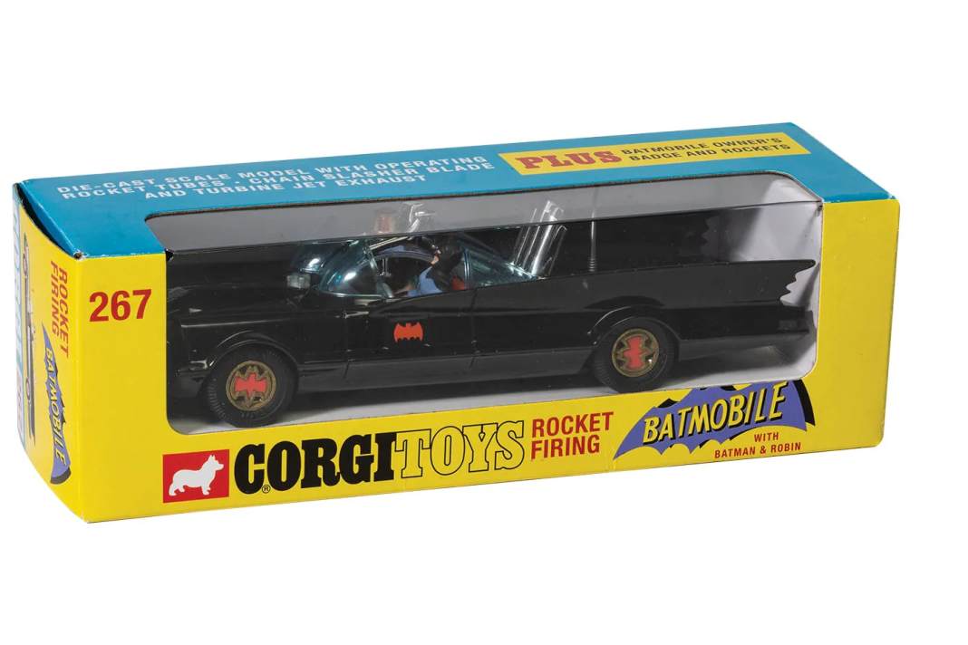 Das Corgi-Modellauto mit der Nummer 267, das legendäre Batmobile von 1966 ist längst eine Spielzeuglegende. Nun kommt der 1:43-Dienstwagen als Wiederauflage. ] Foto: Werk