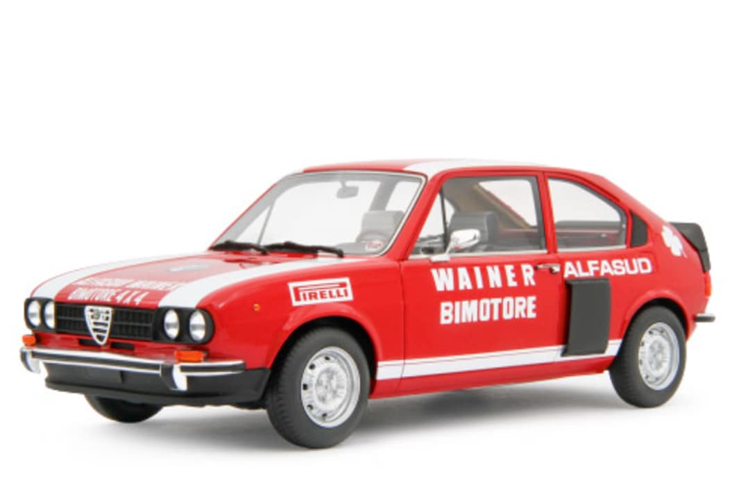 Laudoracing arbeitet an einem 1:18-Resinemodell des Alfasud „Wainer Bimotore“.