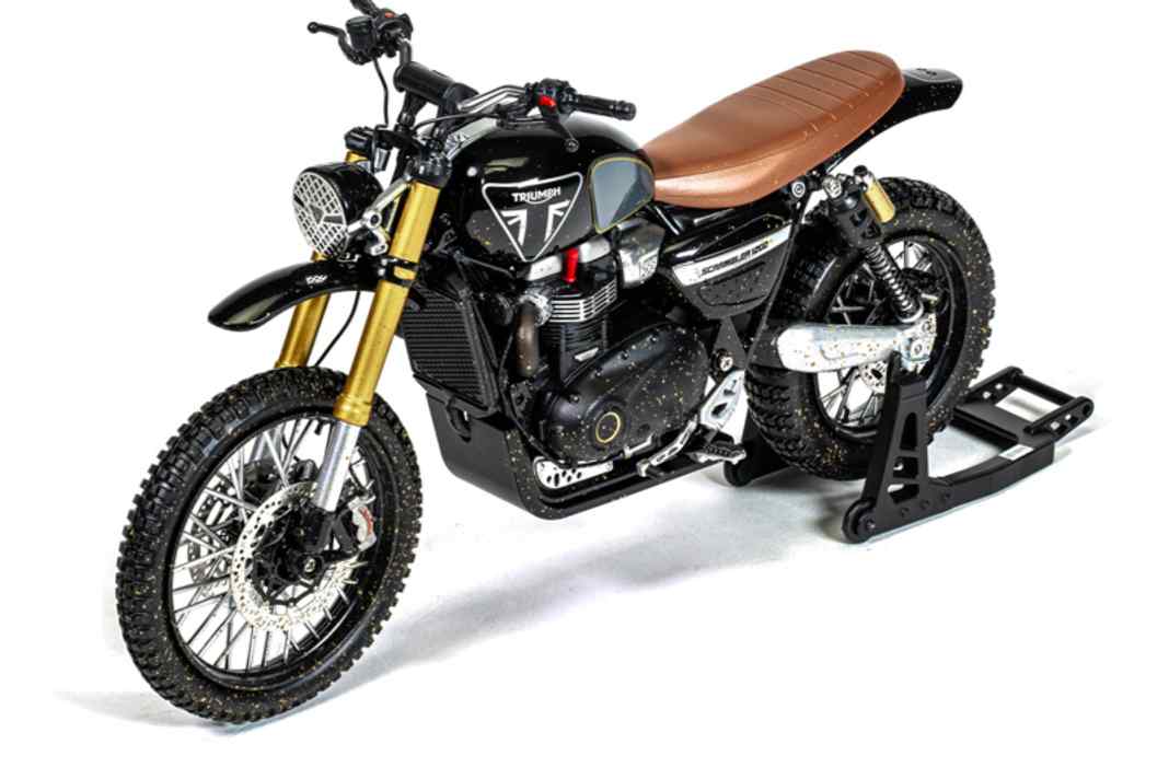 Zweite Neuankündigung der Briten ist die Triumph Scrambler aus dem 007-Film "No Time to die" in 1:12 aus Die Cast ] Foto: Werk