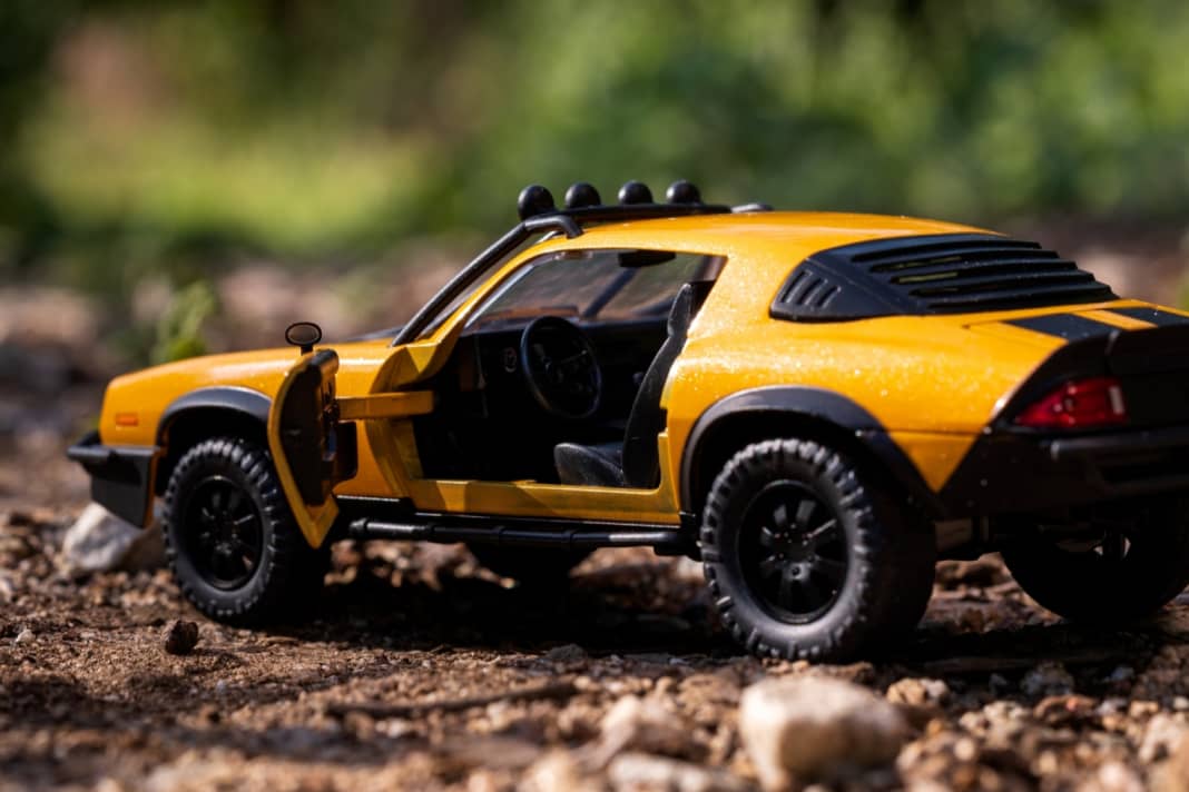 Der neue Bumblebee aus Transformers 7 sieht aus wie ein "Allroad"-Camaro und kommt in 1:24
