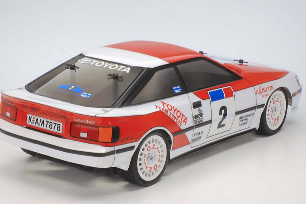 Auch die Heckansicht der Celica zeigt die überzeugenden Proportionen des 1:10-Modells