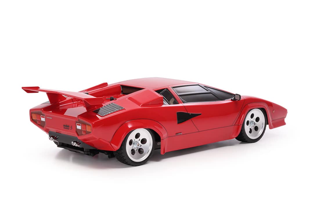 Wie bei all seinen 1:10-Modellen aus dem RC-Programm legt Tamiya auch beim Lamborghini Countach sehr viel Wert auf exakte Proportionen ] Foto: Tamiya