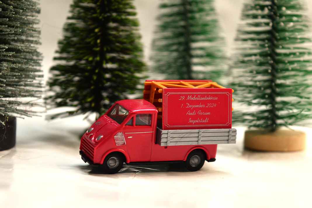 Das Sondermodell hat einen besonderen Bezug zum Veranstaltungsort. Es ist ein DKW Schnell-Laster, das erste Auto, das nach dem Krieg in Ingolstadt produziert wurde. ] Foto: Werk