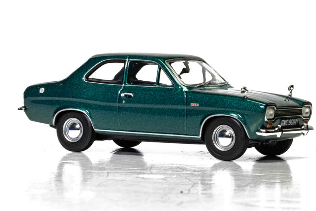 Der Ford Escort Mk I aus dem Set ist ein 1300 GT in der Lackierung Aquamatic-Jade ] Foto: Corgi