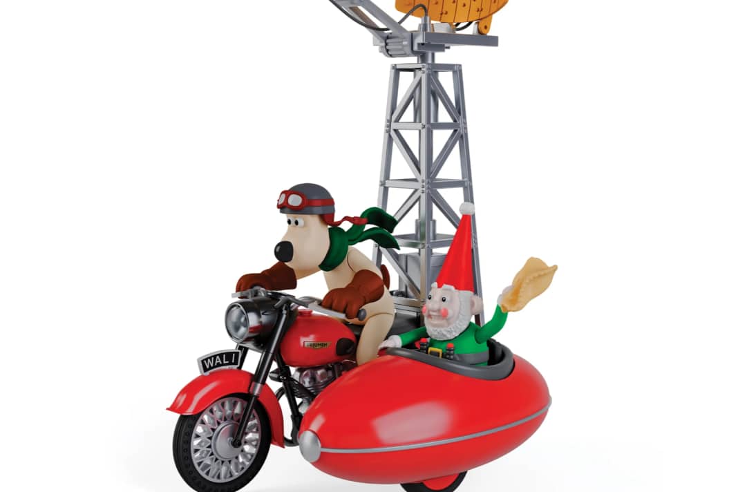 In der zweiten Variante des Gespanns aus der Filmserie sitzt der Smart-Gnom Norbot im bootsförmigen Beiwagen und es gibt einen Radarturm als Zubehör dazu ] Foto: Corgi