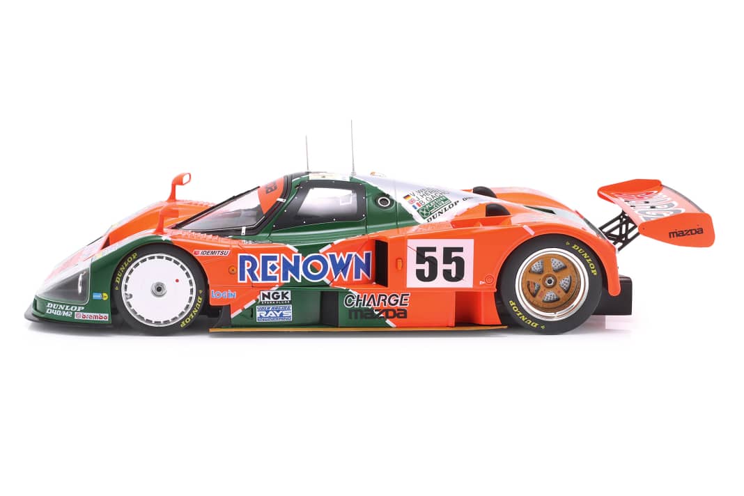 Die Dekoration des 1:12-Modells ist eine Herausforderung. Werk83 gelingen beim Mazda 787B auch die Proportionen.