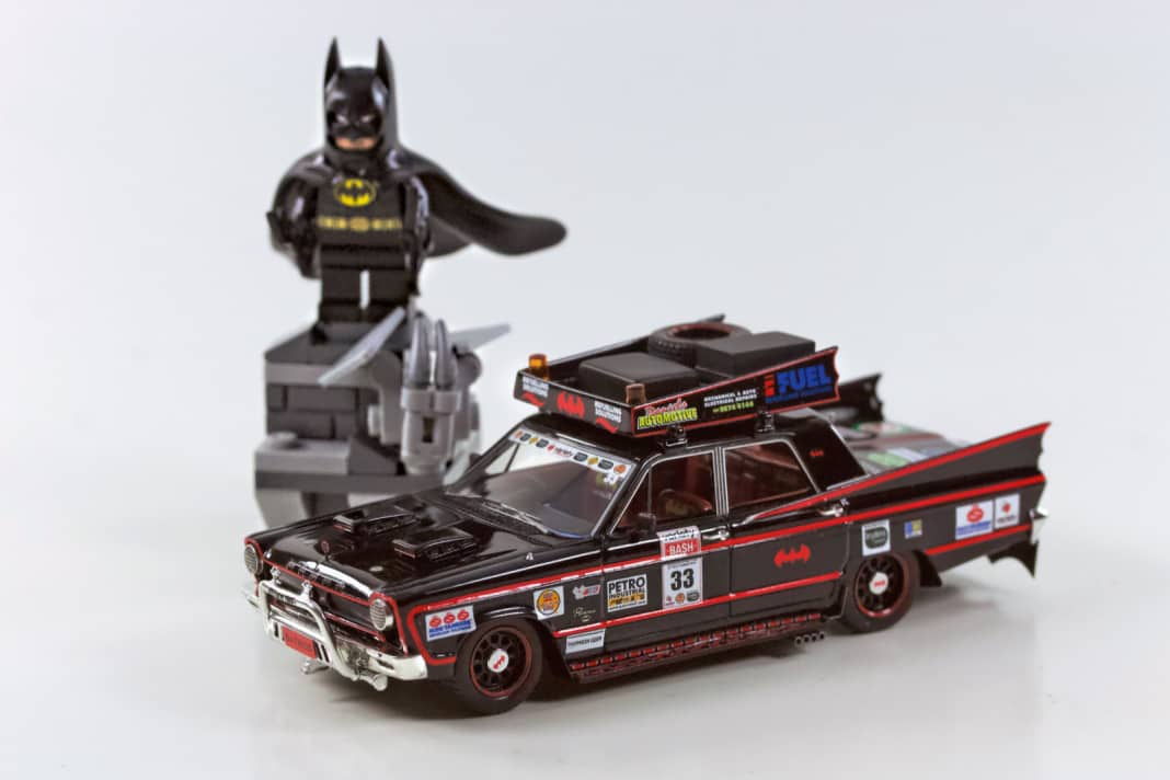 Das verrückteste Batmobil kommt aus Down Under. Trax baut es in 1:43 aus Resine nach – mit allen Schikanen und in Top-Deko.