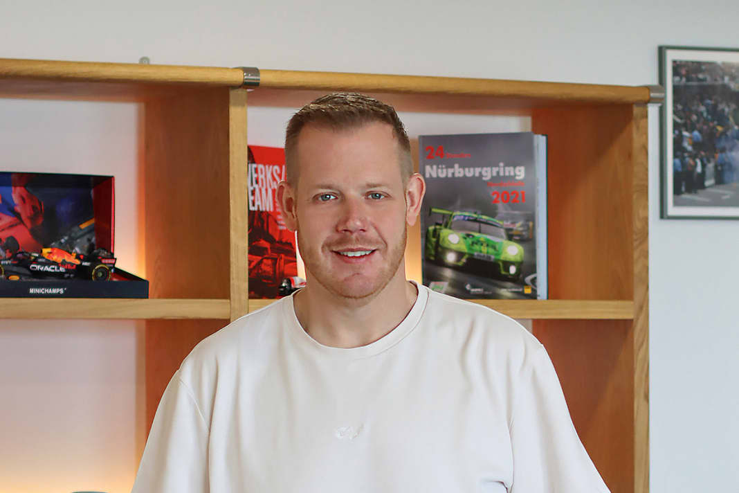 Christoph Krombach von CK-Modelcars ließ sich den RWB Furusato für sein Label Werk83 in 1:18 bauen und holte Sidney Hoffmann auf die Essener Motor Show