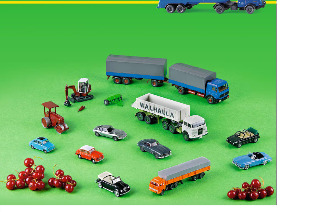Zehn Pkw-Modelle und eine farbenfrohe Palette an ganz unterschiedlichen Nutzfahrzeugen bringt der August bei Wiking