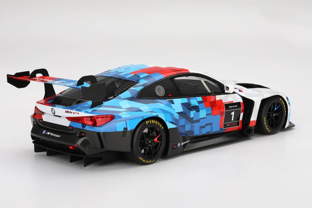 Knapp ein Jahr nach der Präsentation des Originals zeigt Top Speed erste Bilder seiner 1:18-Version des BMW M4 GT3 EVO aus Resine ] Foto: Werk