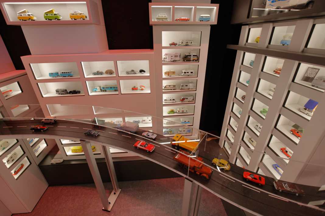 Eines ist sicher: In dieser Modellautoausstellung haben alle Besucher jede Menge Spaß. Und das ist auch gut so!