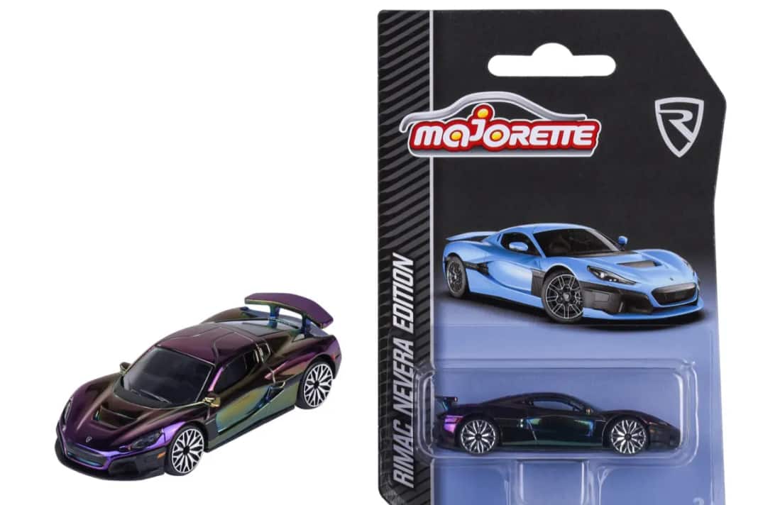 Was ist cooler als ein Supersportwagen mit 1914 PS? Das passende 1:64-Modell von Majorette im mehrfarbig schimmerndem Metallic-Look. ] Foto: Werk
