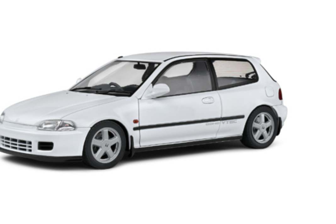 Die Franzosen sind clever: Sie bringen den Honda Civic EG6 auch in einer "normalen" Ausführung in Frostweiß und mit schwarzen Sitzen in 1:18