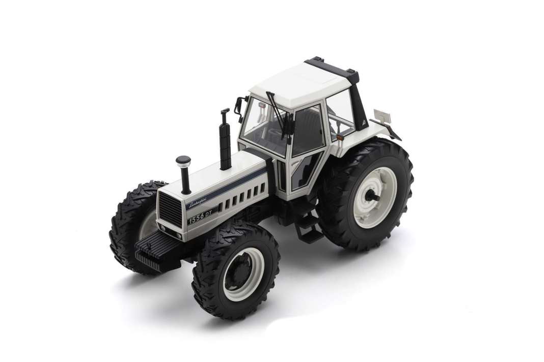 Schon auf den ersten Blick ist der Lamborghini 1556 DT von Schuco in 1:32 als enger Verwandter des Same Herkules zu erkennen