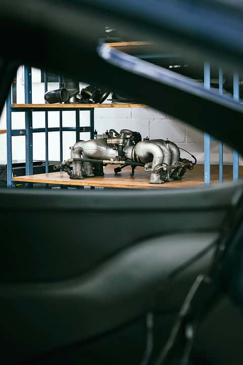 Neu trifft Alt: In der Werkstatt von Sportec in Höri, Schweiz, wird seit 2013 an Restomods gearbeitet