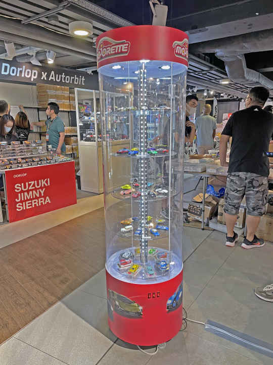 Klar, das auch der Stand von Majorette, der Traditionsmarke für 1:64 in der Simba Dickie Group auf dem Toycar Salon in Hongkong fast schon belagert wurde.