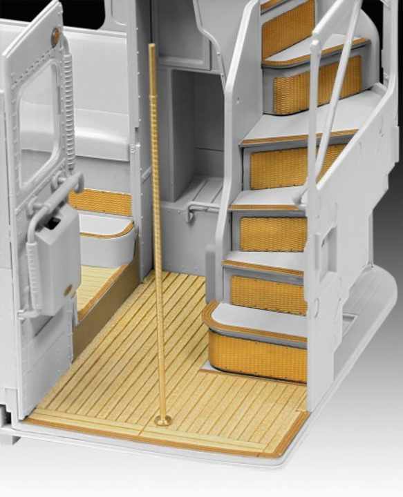 Keim Routemaster-Bus ohne die Wendeltreppe in den ersten Stock und den offenen Zustieg, der das Entern des Londoners auch vor einer rotem Ampel lange möglich machte ]