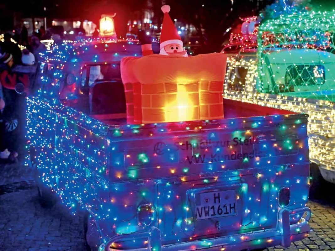 Twinkle-Light-Cruise - Bullis bringen Weihnachtsstimmung