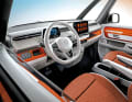 WischblinFein designtes Buzz-Cockpit mit ID.-Bedienelementen. Die Farbwelten des Interieurs sind auf die jeweilige Exterieur- Lackierung abgestimmt