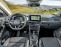 Der T-Roc wird erwachsen – die peppigen Dekorblenden sind passé, das neue Cockpit besticht mit Ergonomie, Wertigkeit und Eleganz