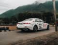 Mercedes-Benz S-Klasse erobert Indiens höchsten Pass