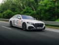 Mercedes-Benz S-Klasse erobert Indiens höchsten Pass